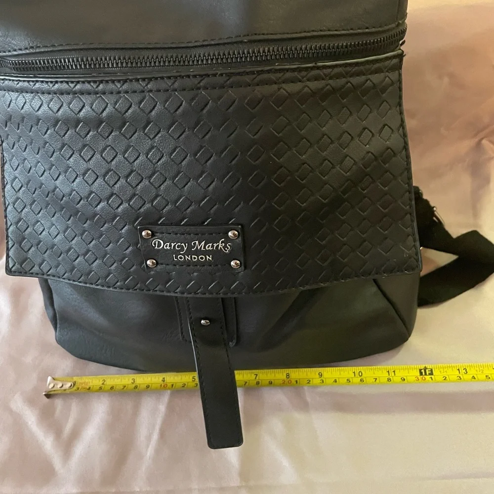 Darcy Marks London Vegan Leather Black‎ Backpack Purse Bag 12x12x5”